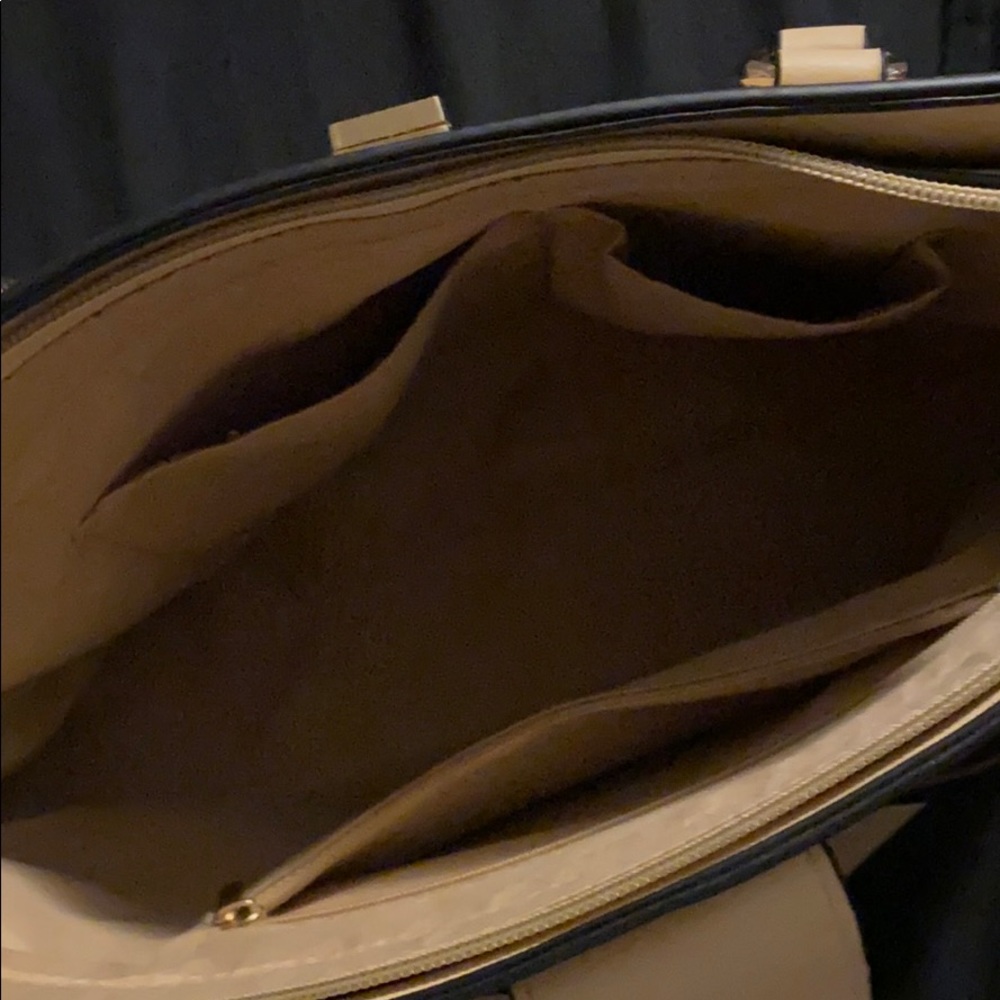 Purse - Picture 3 of 3